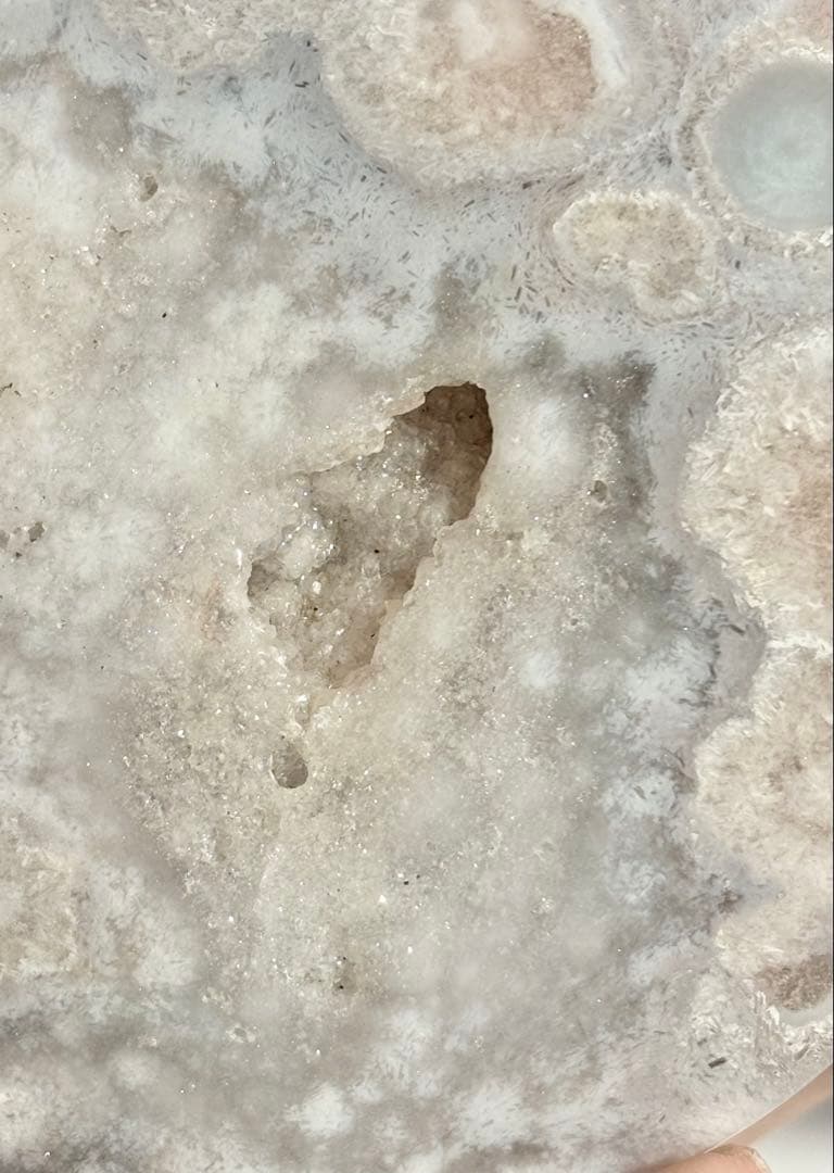 《レアカラー》ブルーグレー桜瑪瑙 ハート カービング 淡いピンク花模様