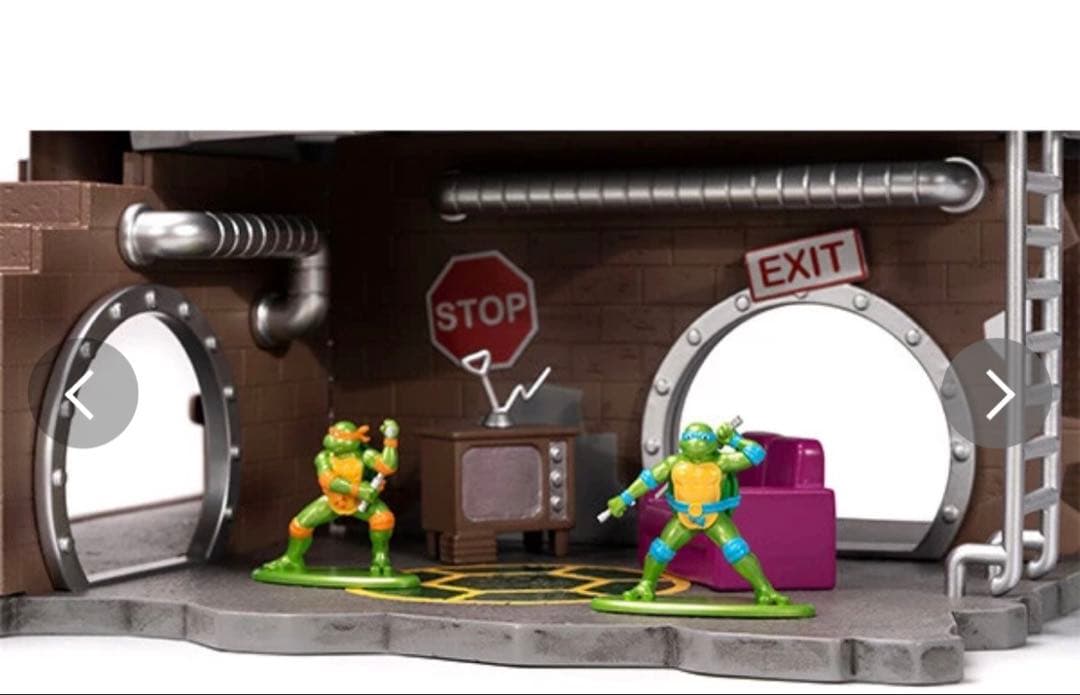 ミニカー TMNT TURTLE LAIR W/4 FIGURES + VEHICLE