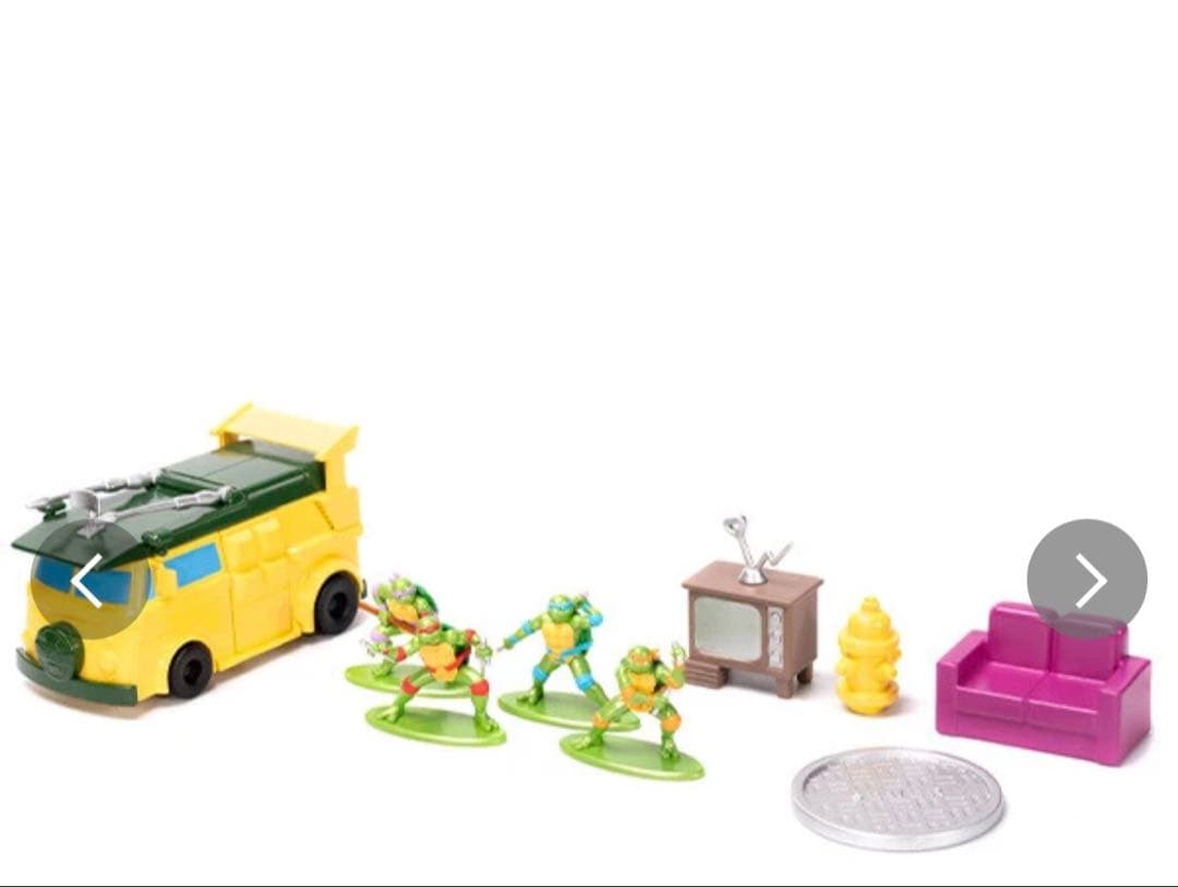 ミニカー TMNT TURTLE LAIR W/4 FIGURES + VEHICLE