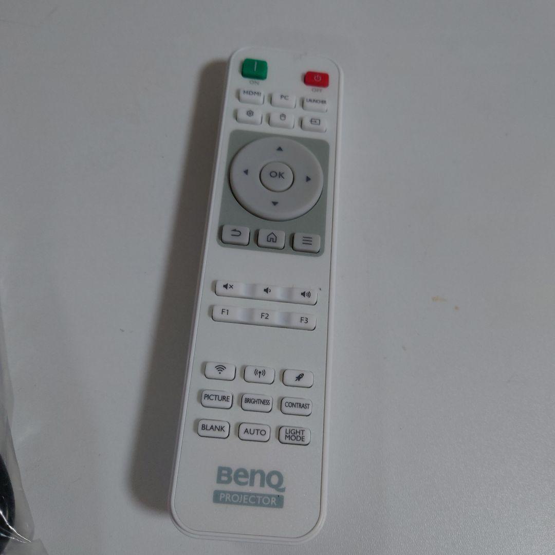 【美品】BenQ　プロジェクター　EW600　ベンキュー