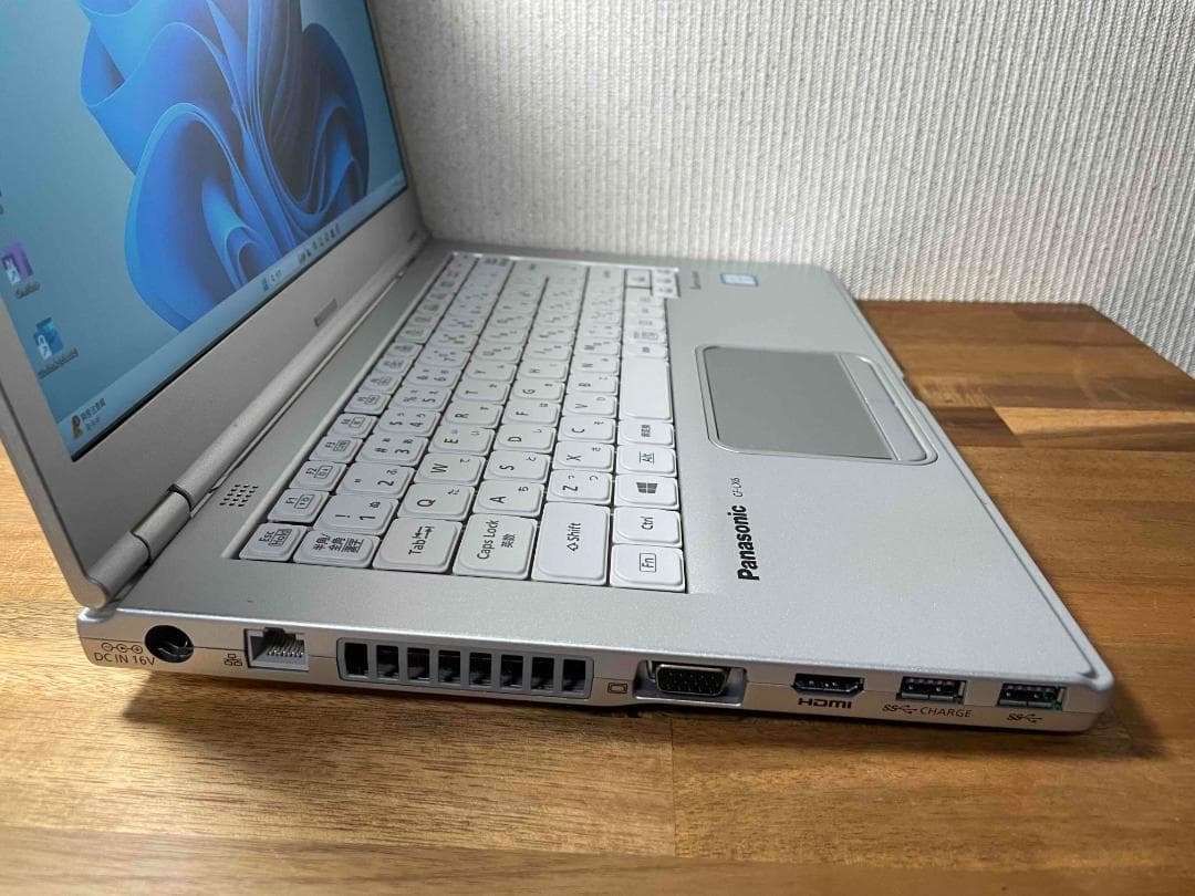 Win11 Office2024 CF-LX6 メモリ8GB SSD256GB