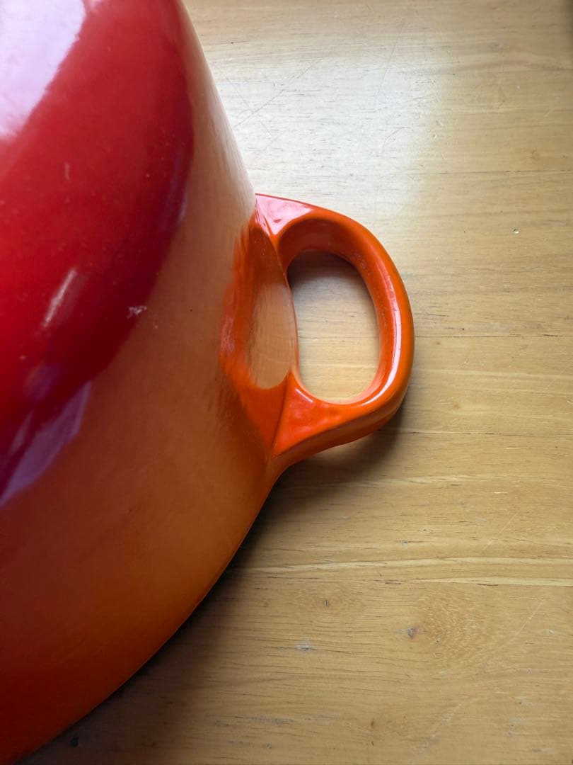 ルクルーゼ　ココット オーバル　オレンジ