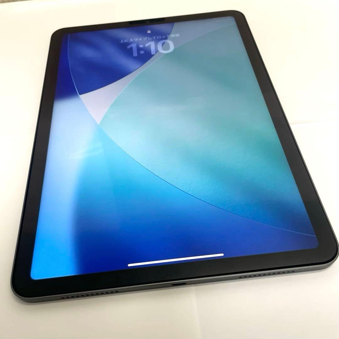 【F】iPad Air (第5世代) 10.9インチ スペースグレイ タブレット