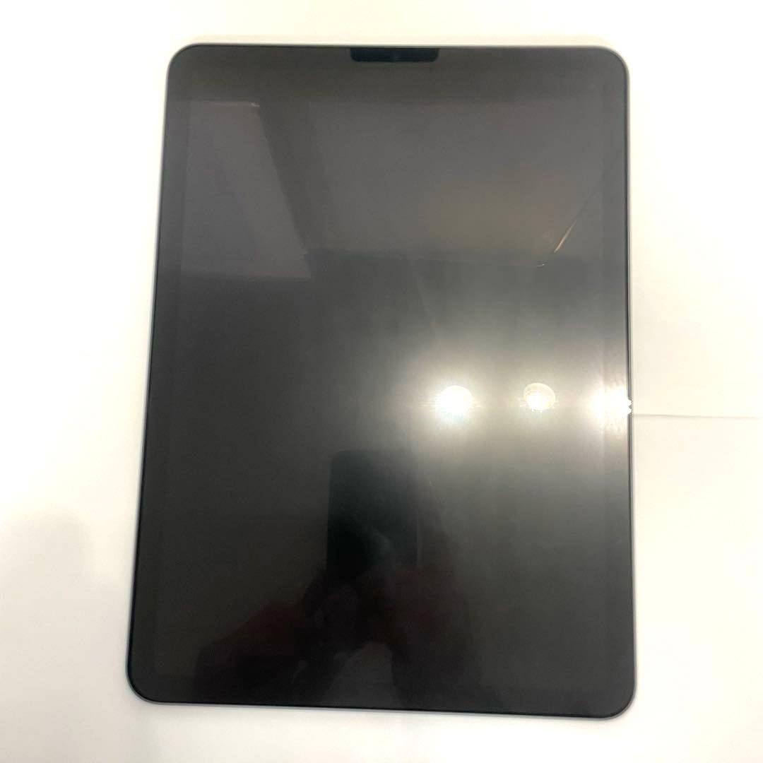 【F】iPad Air (第5世代) 10.9インチ スペースグレイ タブレット