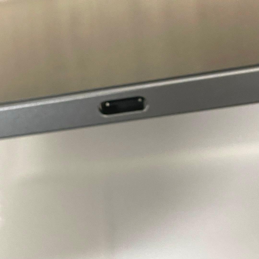 【F】iPad Air (第5世代) 10.9インチ スペースグレイ タブレット