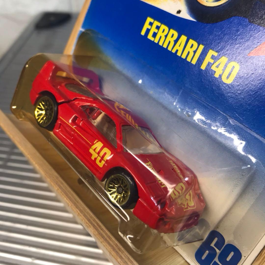 ミニカー HotWheels Ferrari F40