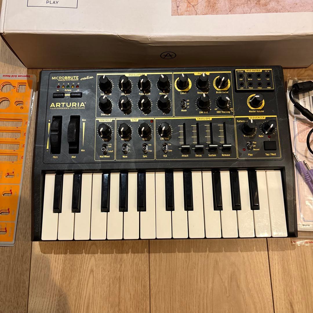 ARTURIA MicroBrute（CREATION EDITION）