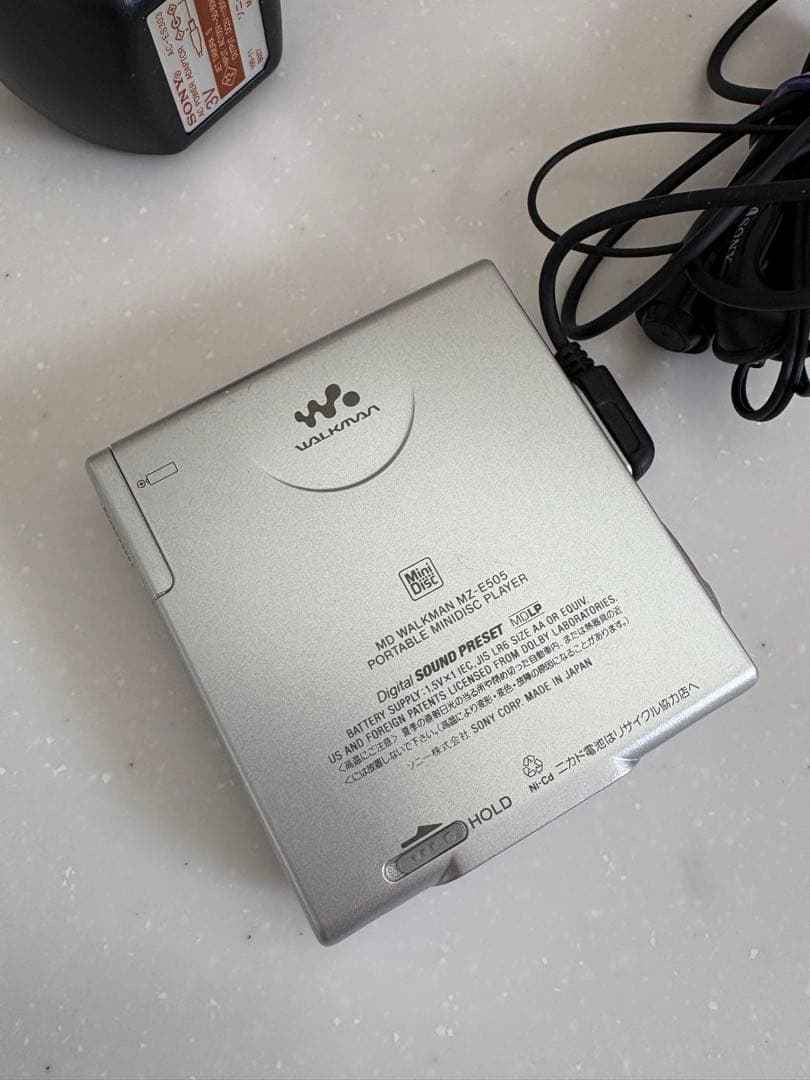SONY MDプレーヤー　パープル