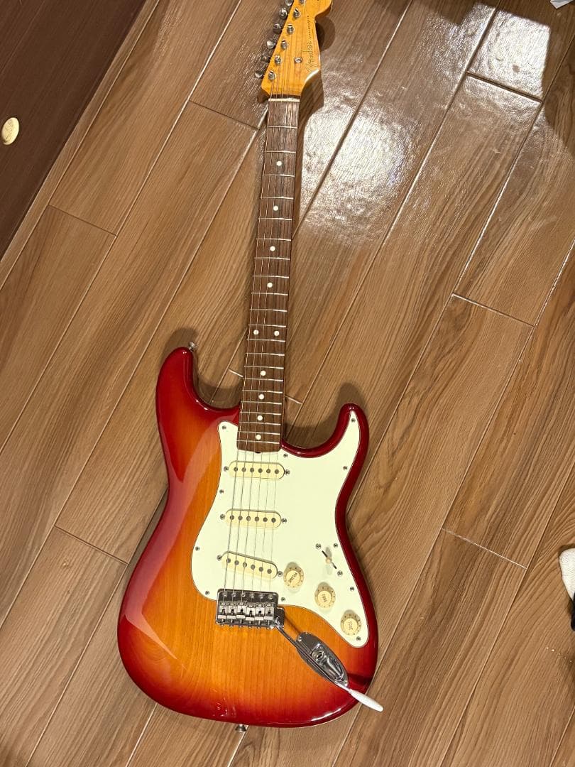 Fender Japan エレキギター Uシリアル 日本製　【虎目】