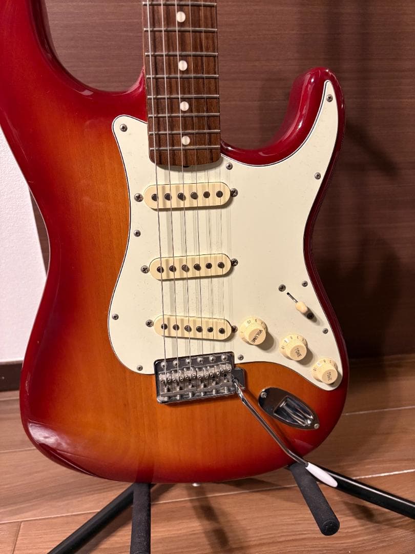 Fender Japan エレキギター Uシリアル 日本製　【虎目】