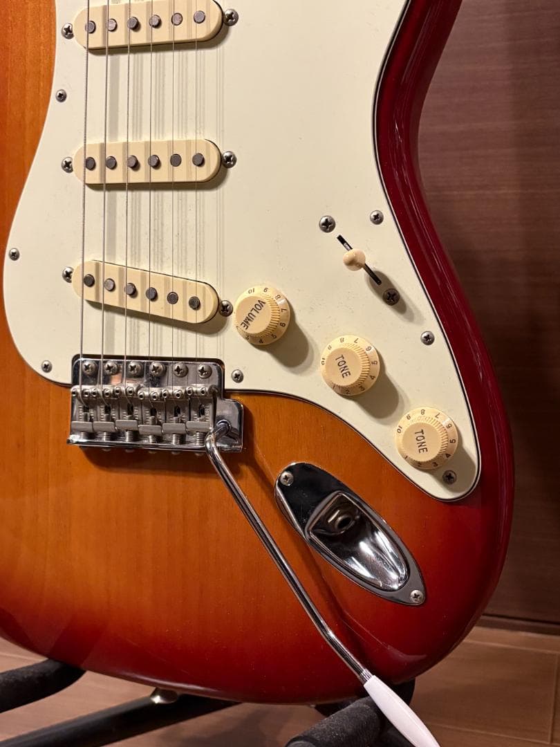 Fender Japan エレキギター Uシリアル 日本製　【虎目】