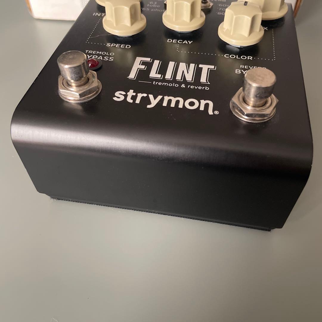Strymon FLINT V1トレモロ & リバーブ