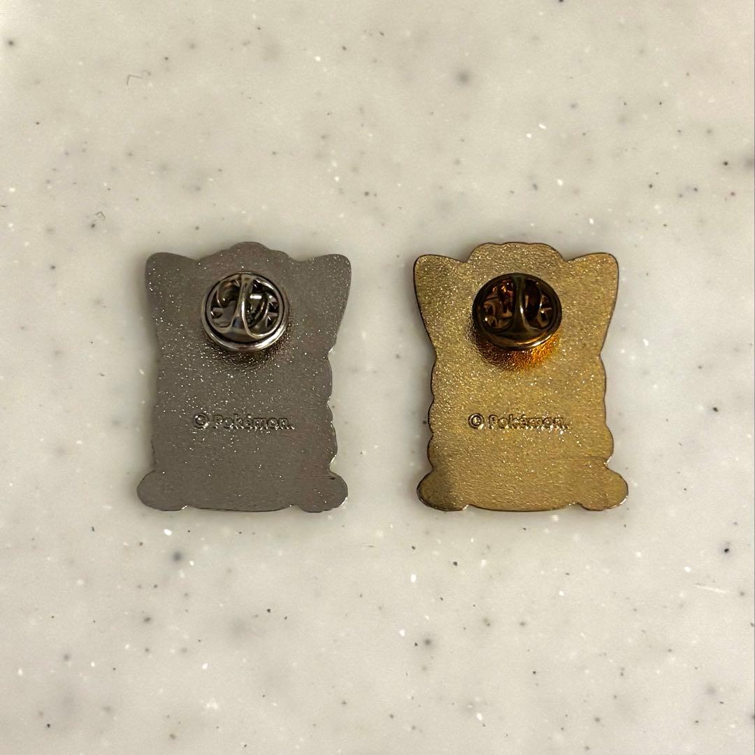 アローラロコン&ロコンポンチョのピカチュウ ピンズセット