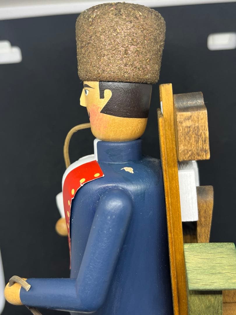 タ*ー様 ドイツ　ザイフェン　クラウスメルテン　煙出し　森の時計売り