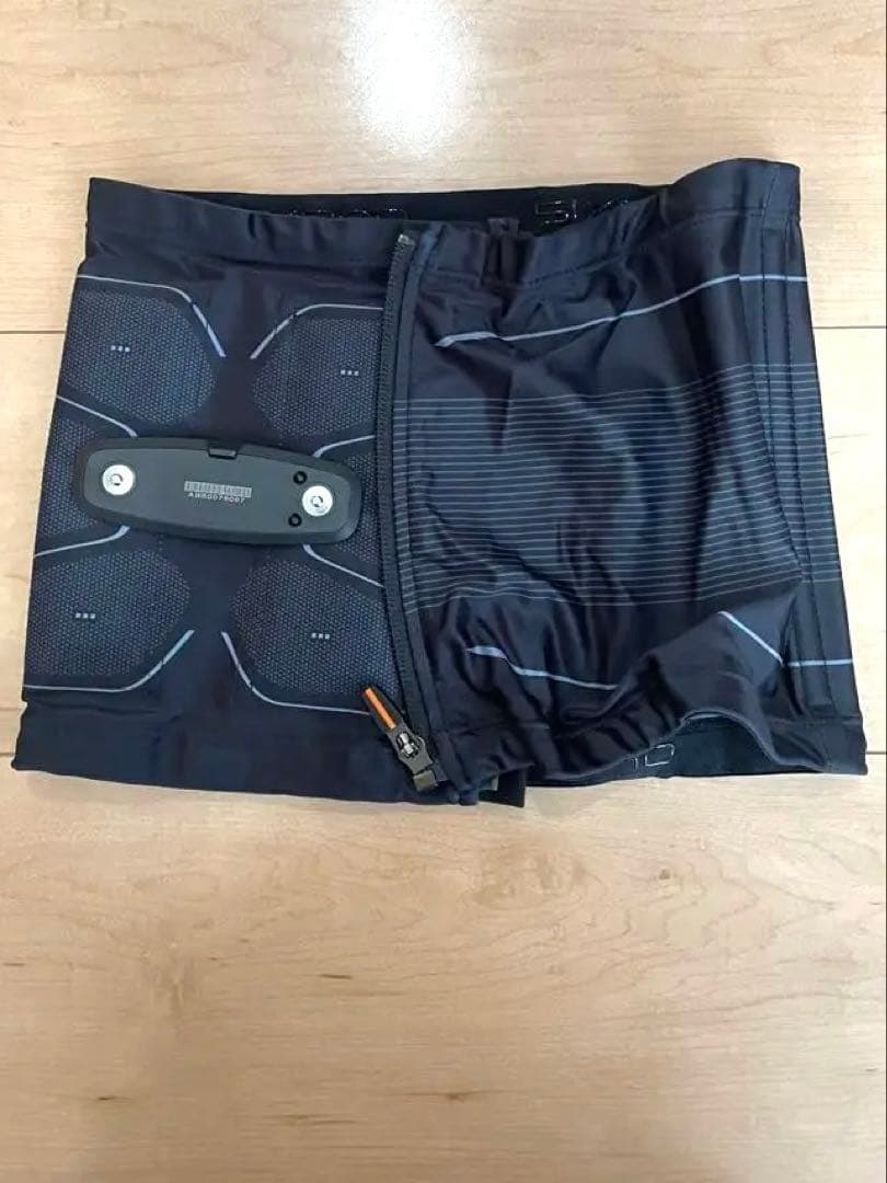 最終値下げ！【正規品】SIXPAD シックスパッド コアベルト Mサイズ