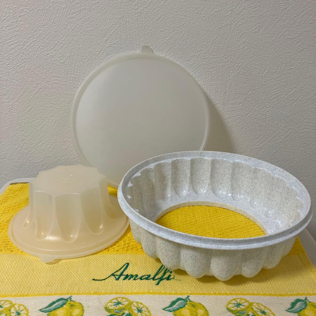 Tupperware 6カップ ジェリージェル リング デザート型　大型