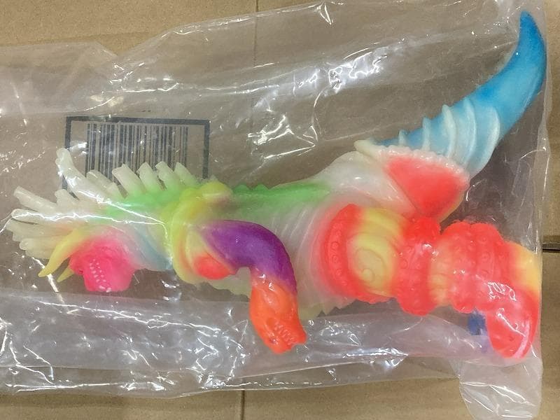 ワンフェス　希少ソフビ　蓄光　バクゴン