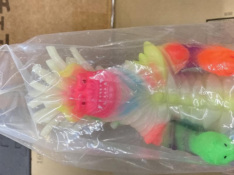 ワンフェス　希少ソフビ　蓄光　バクゴン