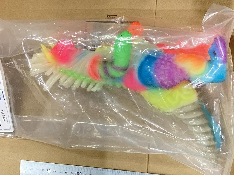 ワンフェス　希少ソフビ　蓄光　バクゴン