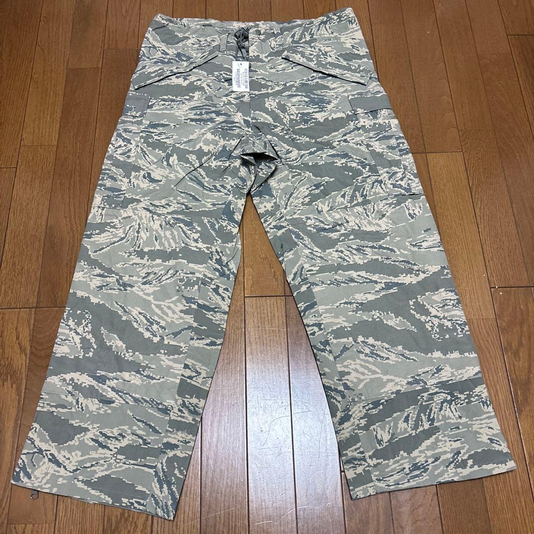デッドストック　ゴアテックス　デジタルタイガーカモ　オーバーパンツ　W31