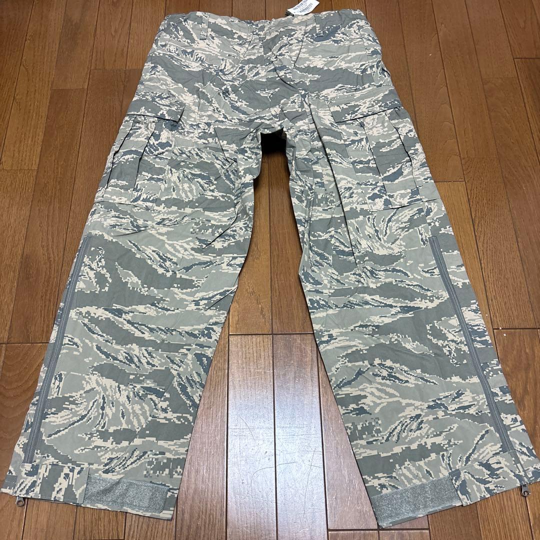 デッドストック　ゴアテックス　デジタルタイガーカモ　オーバーパンツ　W31