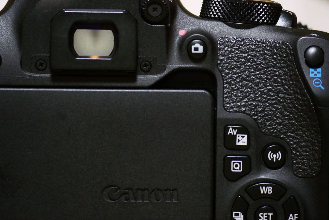 Canon EOS kiss x9i レンズ2本付き