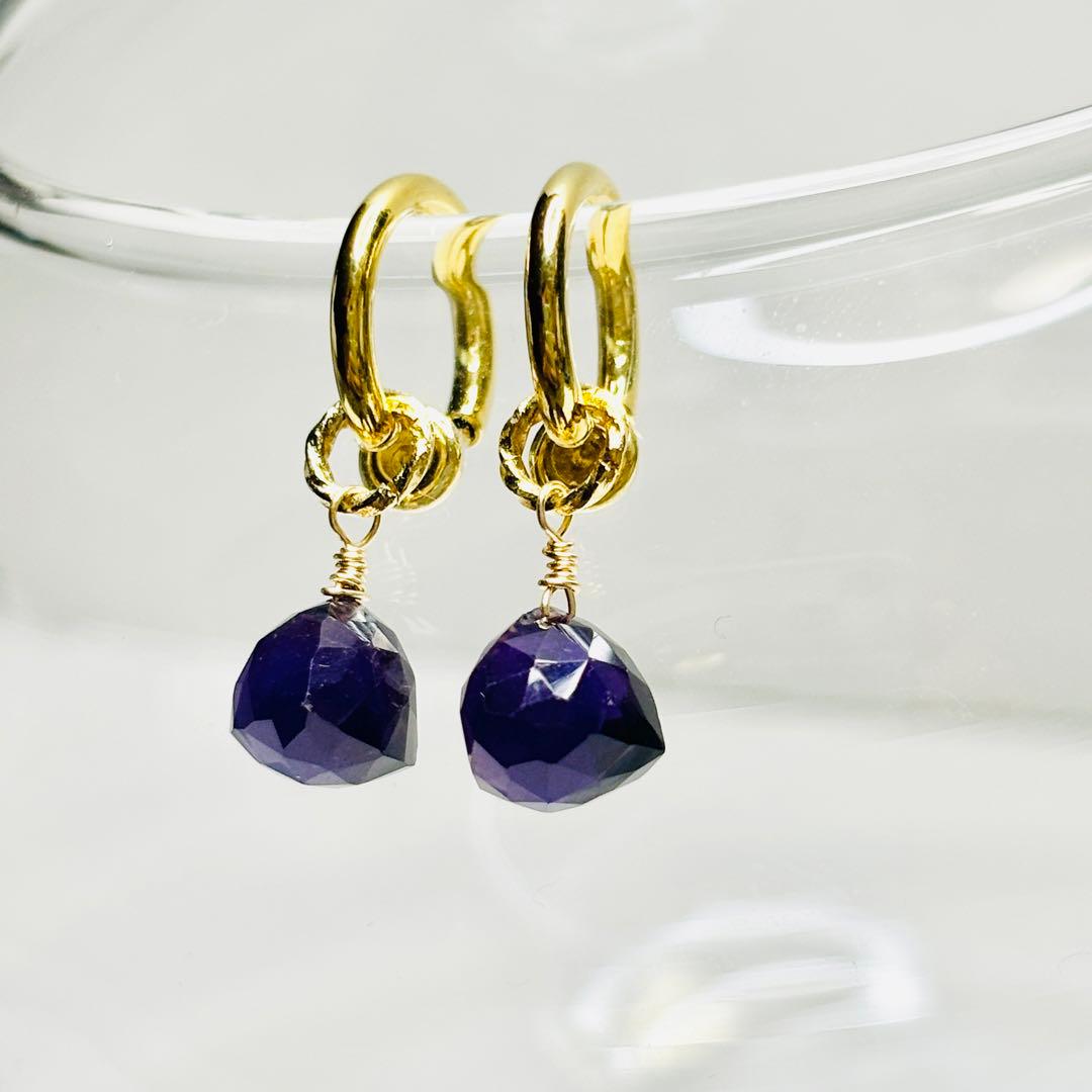 トライアングルカットのアメジスト　S-17