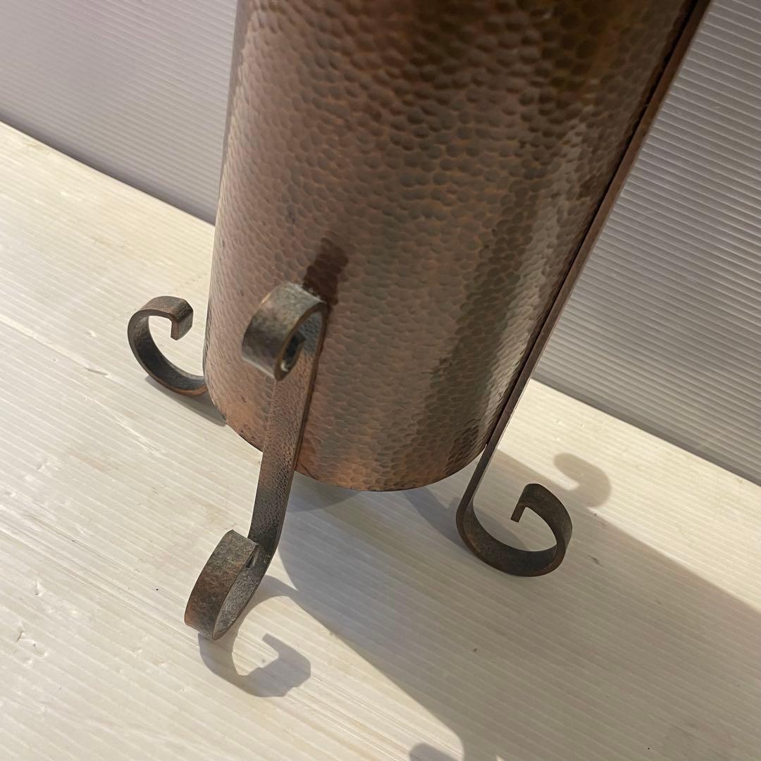 銅製　アンティーク調フラワーベース（花瓶）アンブレラスタンド　槌目（つちめ）