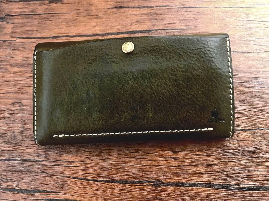 キソラ レザー長財布 刺繍 カーキ色