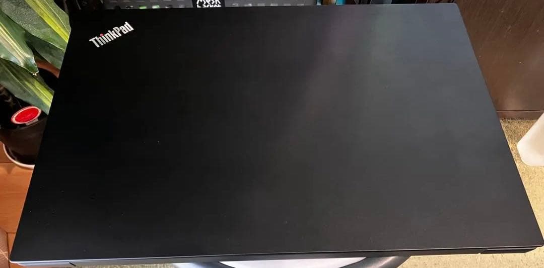 超美品Lenovo ThinkPad E580 Core i3