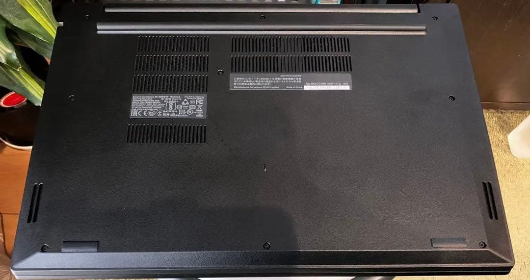 超美品Lenovo ThinkPad E580 Core i3