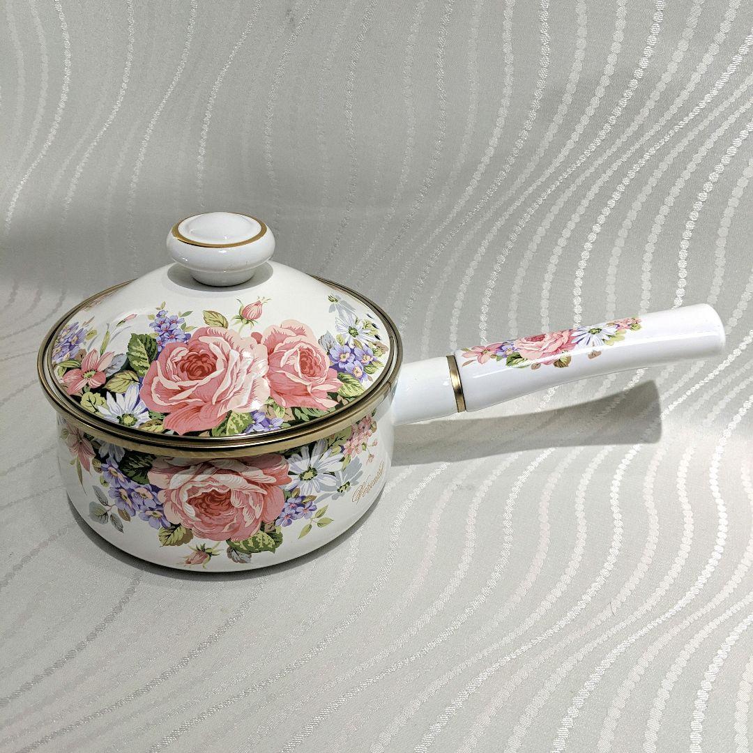 【未使用】EJIRYエジリー　ホーロー片手鍋　16cm　　　 ベルサイユローズ柄