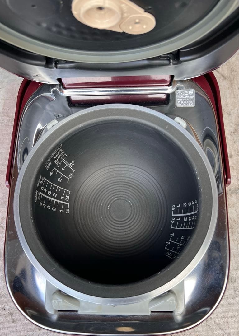 TOSHIBA 炊飯器 RC-10VPF赤