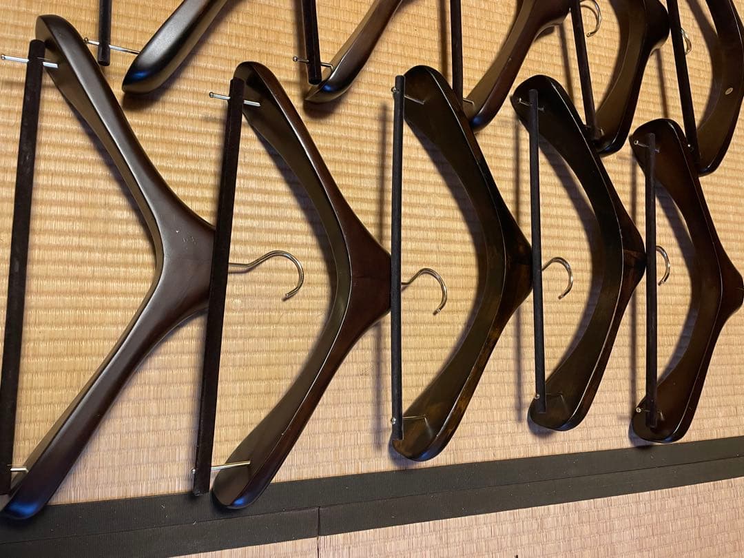 トムフォード　木製ハンガー10本セット