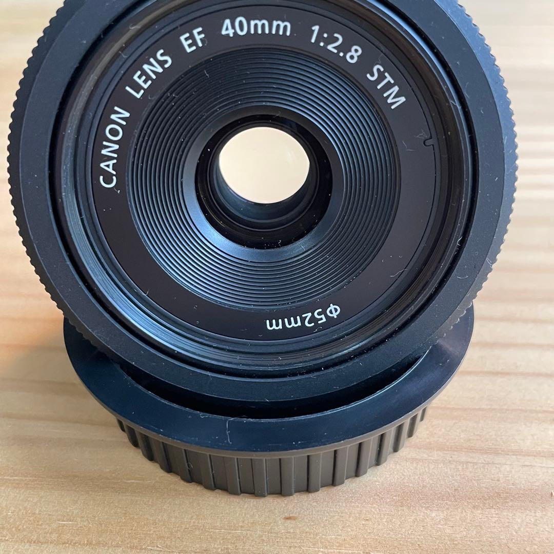 Canon EF 40mm f/2.8 STM レンズ