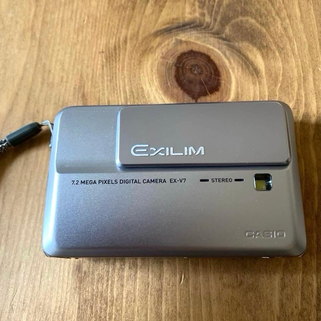 CASIO EXILIM EX-V7 デジタルカメラ　カシオ