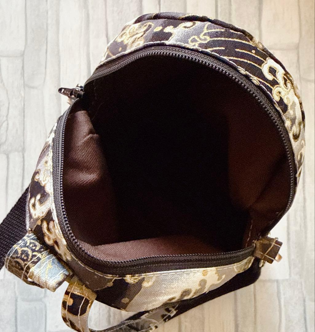 ハンドメイド　スマホが入る　リュック型ショルダーポーチ　和柄　鯉　魚