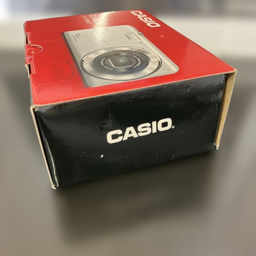 CASIO EXILIM EX-Z880 レッド　箱付　コンパクトデジタルカメラ