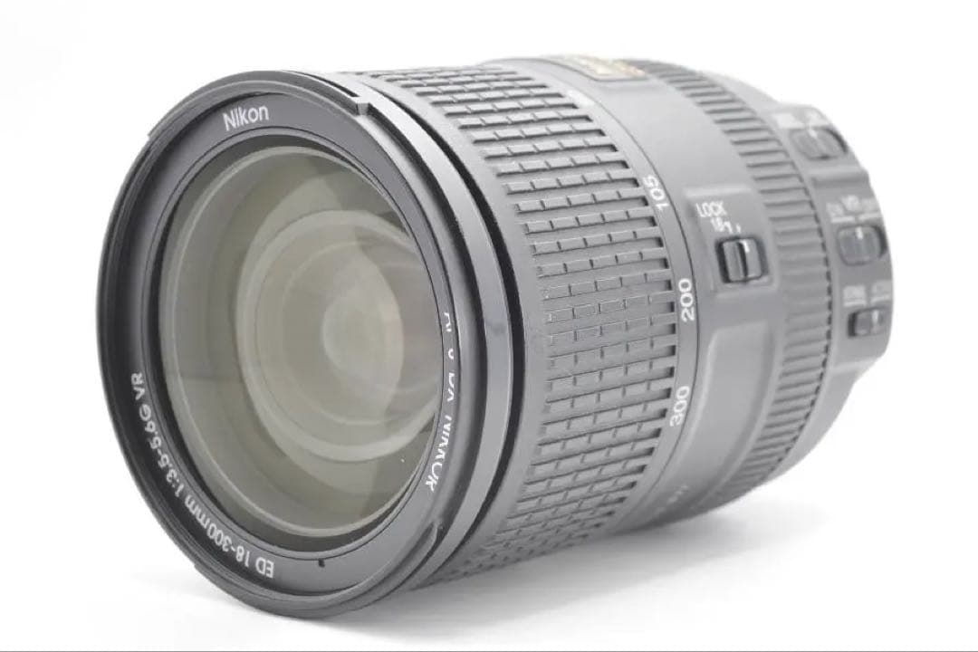 美品✨超望遠・広角✨Nikon AF-S DX 18-300mm ED VR