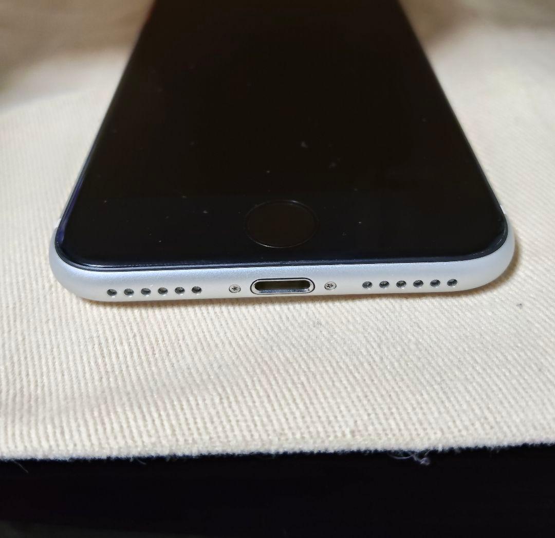 Apple iPhone SE 第2世代 ホワイト 本体 64GB