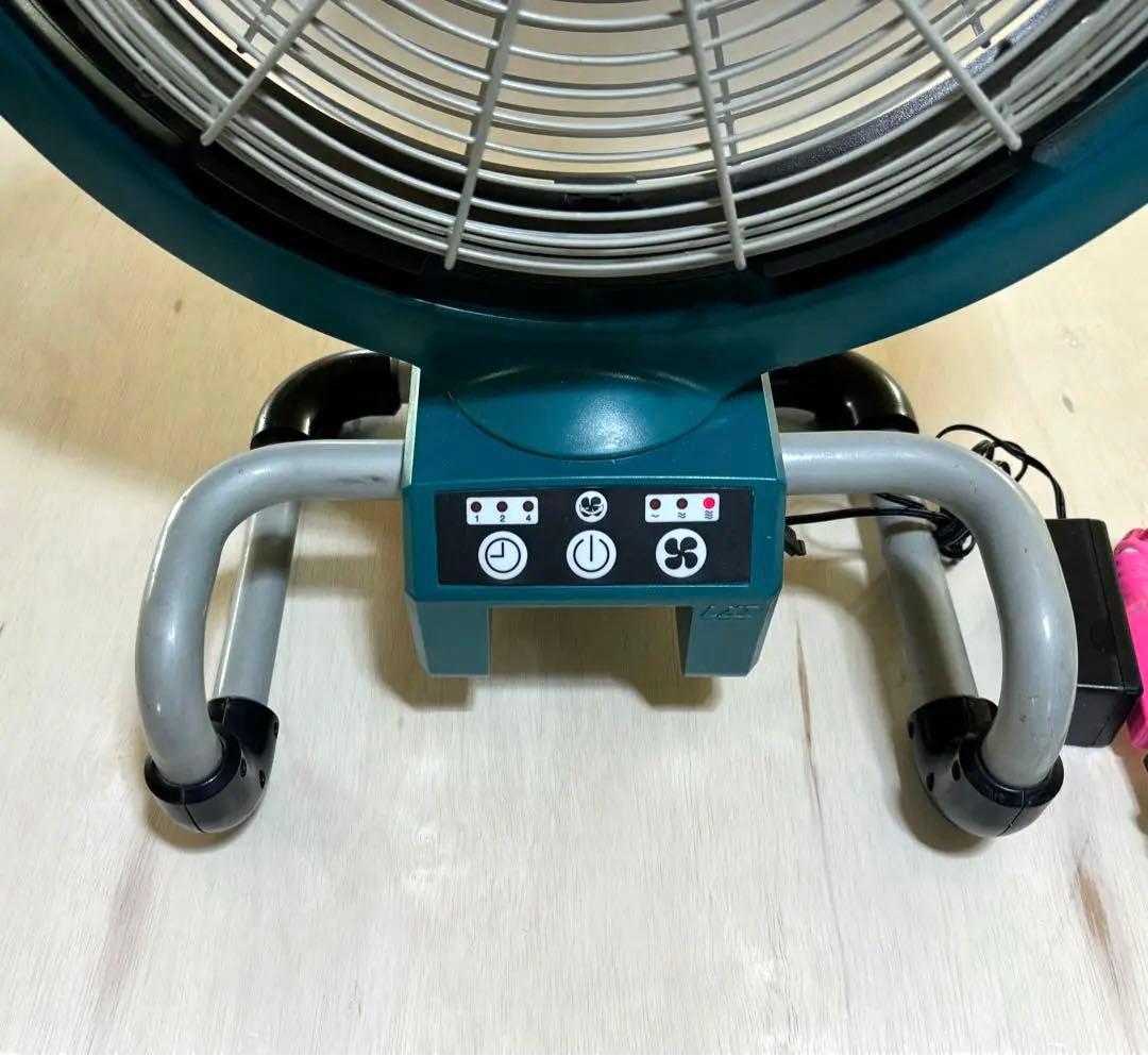 動作◎ マキタCF300D 扇風機 本体アダプターとバッテリー付き makita