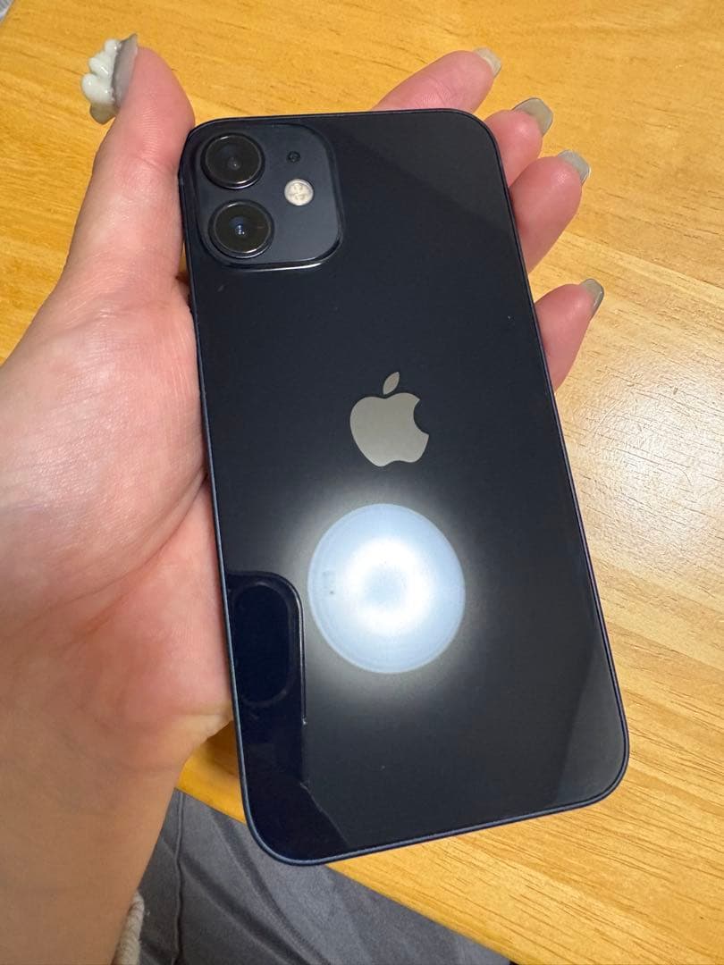 iPhone12mini 本体　充電コード　充電器　アダプダー