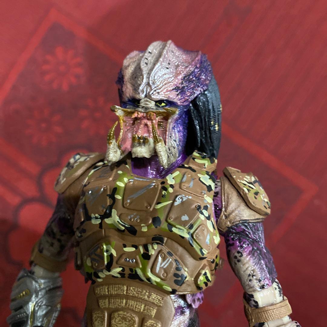 NECA エミッサリー　プレデター