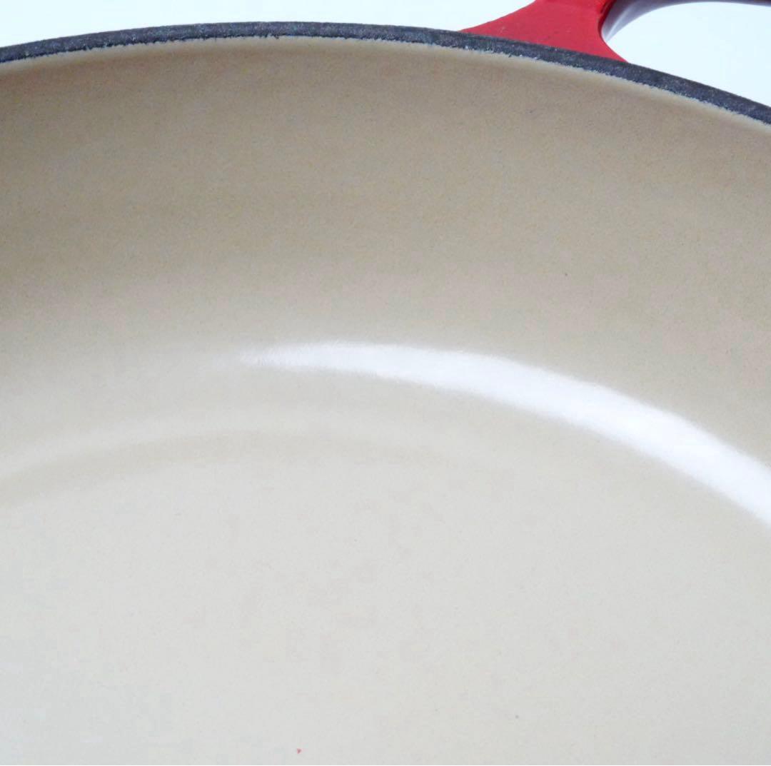 【美品】LE CREUSET　ビュッフェキャセロール　チェリーレッド　22cm