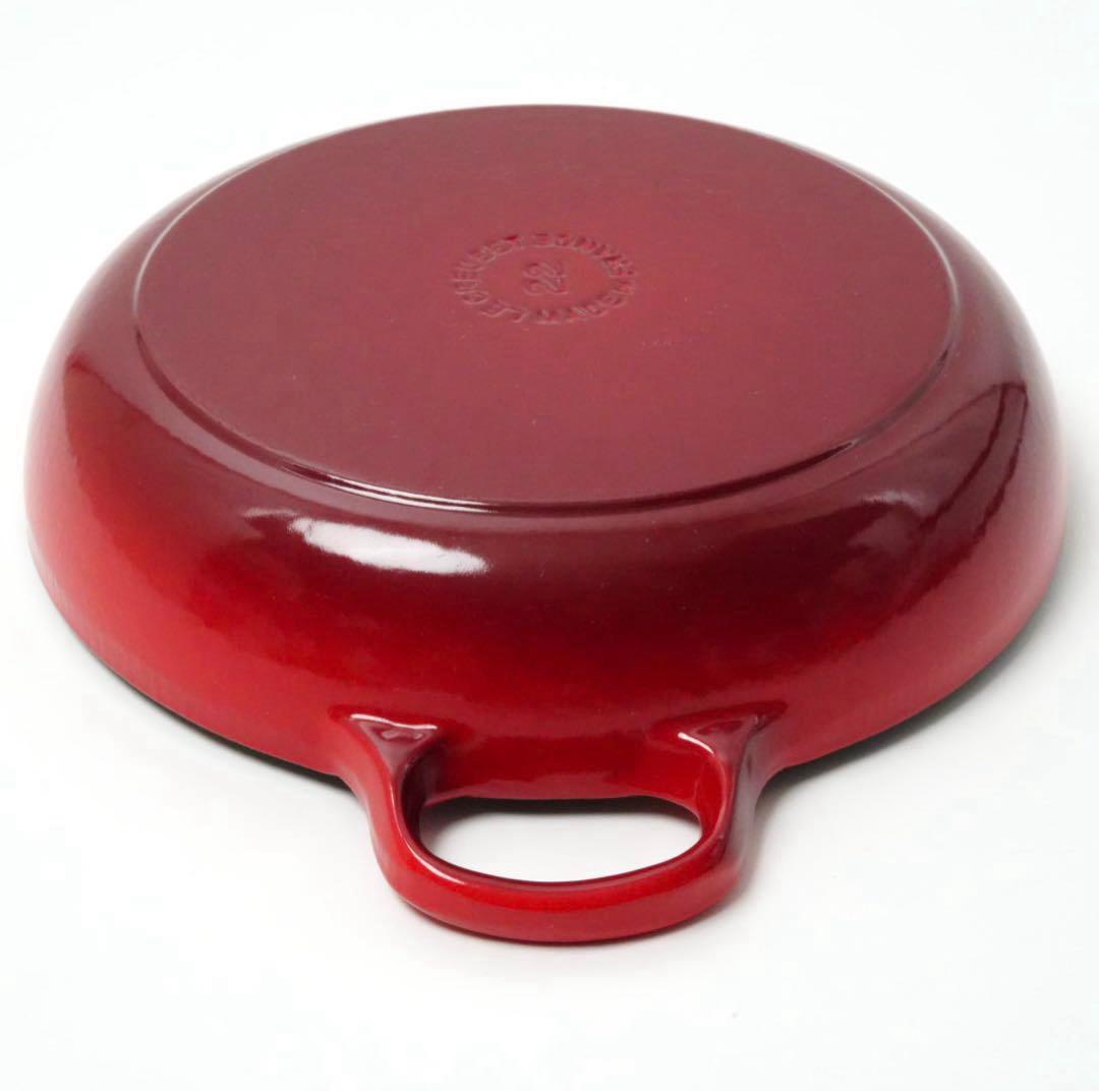 【美品】LE CREUSET　ビュッフェキャセロール　チェリーレッド　22cm