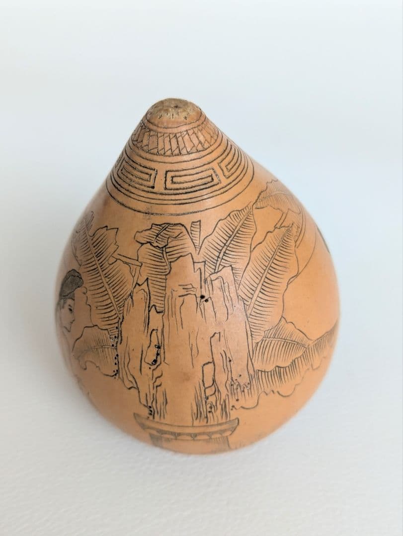 中国美術工芸品　瓢箪　ひょうたん　手彫り人物画　ヴィンテージ