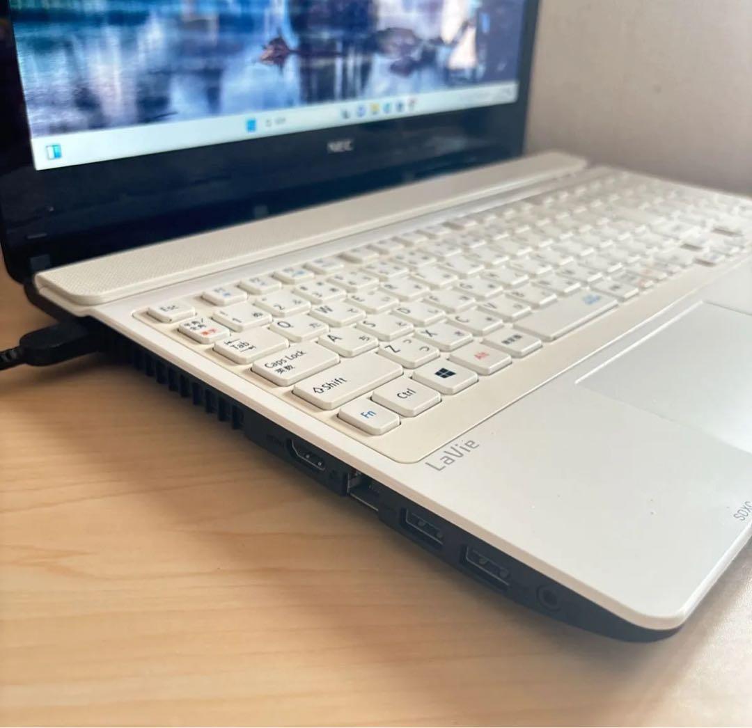 NEC 15.6インチ ノートパソコンLaVie DVD