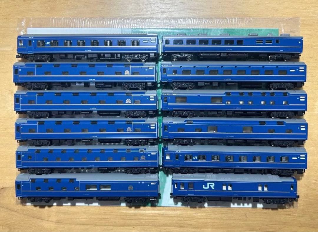 Nゲージ KATO 10-831/832 24系 北斗星 デラックス編成 12両