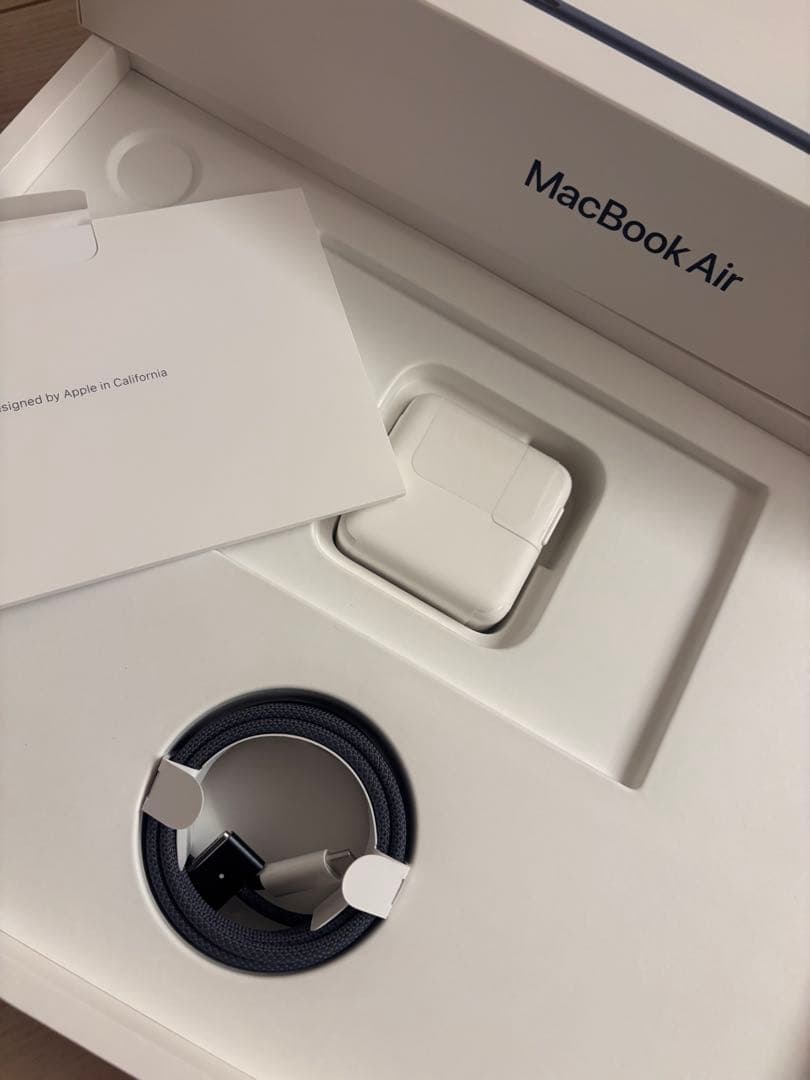 【美品】MacBook Air M2 13.6インチ 2022 ミッドナイト
