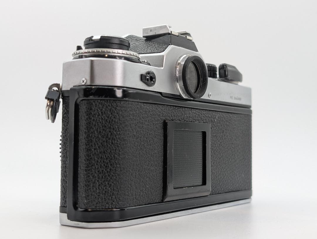 【美品完動品】Nikon FE フィルムカメラ シルバー ボディ 人気機種